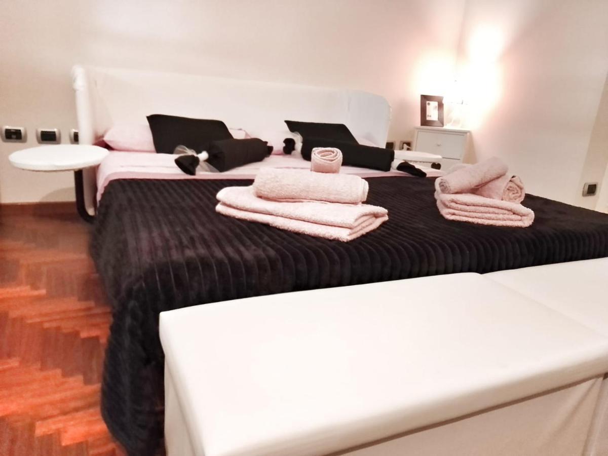 Lovely Modern Apartment Firenze Esterno foto